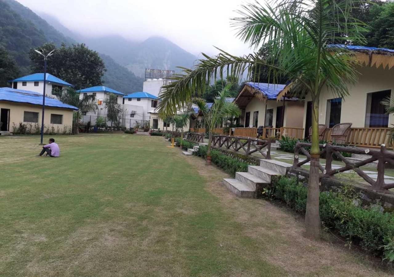 纳沙特拉度假村 Birbhaddar 外观 照片